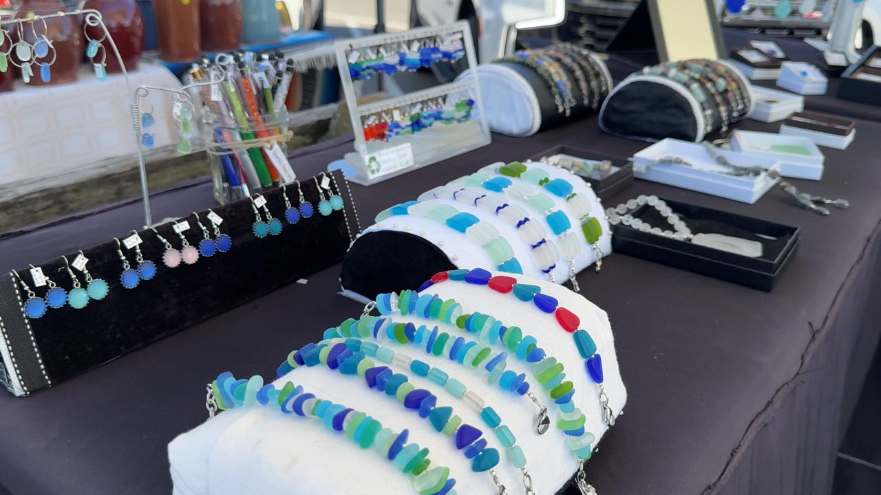 artisan market jewelry