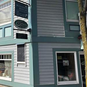vineyard haven spa salon