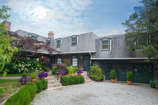Charles and Charles B&B Vineyard Haven