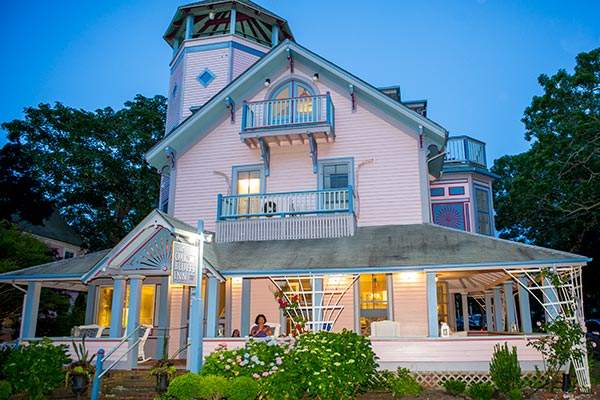 Martha's Vineyard Bed & Breakfasts, Inns - Lodging Directory