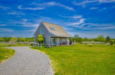 Places To Stay On Martha's Vineyard Island Hotels BnBs Inns